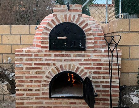 Horno con hornilla acabado en ladrillo curvo - 1